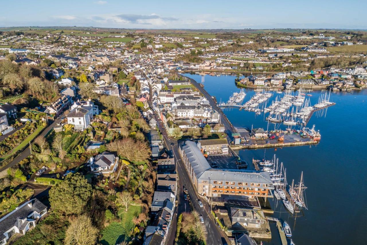 The Town House Kinsale, Hosted By Exquisite Holiday Homes, Sleeps 16 Екстериор снимка