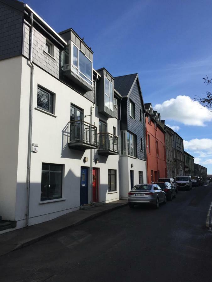 The Town House Kinsale, Hosted By Exquisite Holiday Homes, Sleeps 16 Екстериор снимка