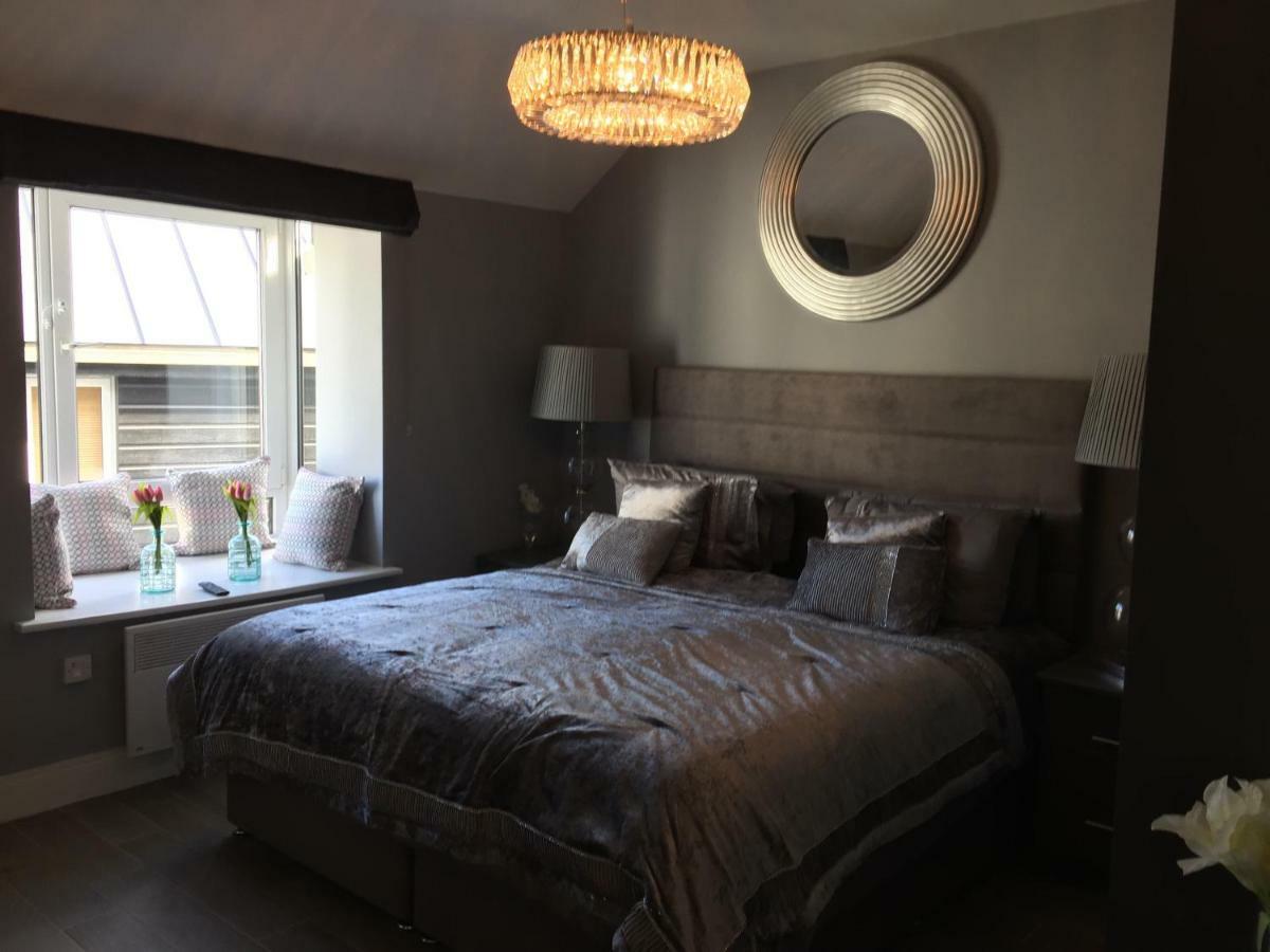 The Town House Kinsale, Hosted By Exquisite Holiday Homes, Sleeps 16 Екстериор снимка