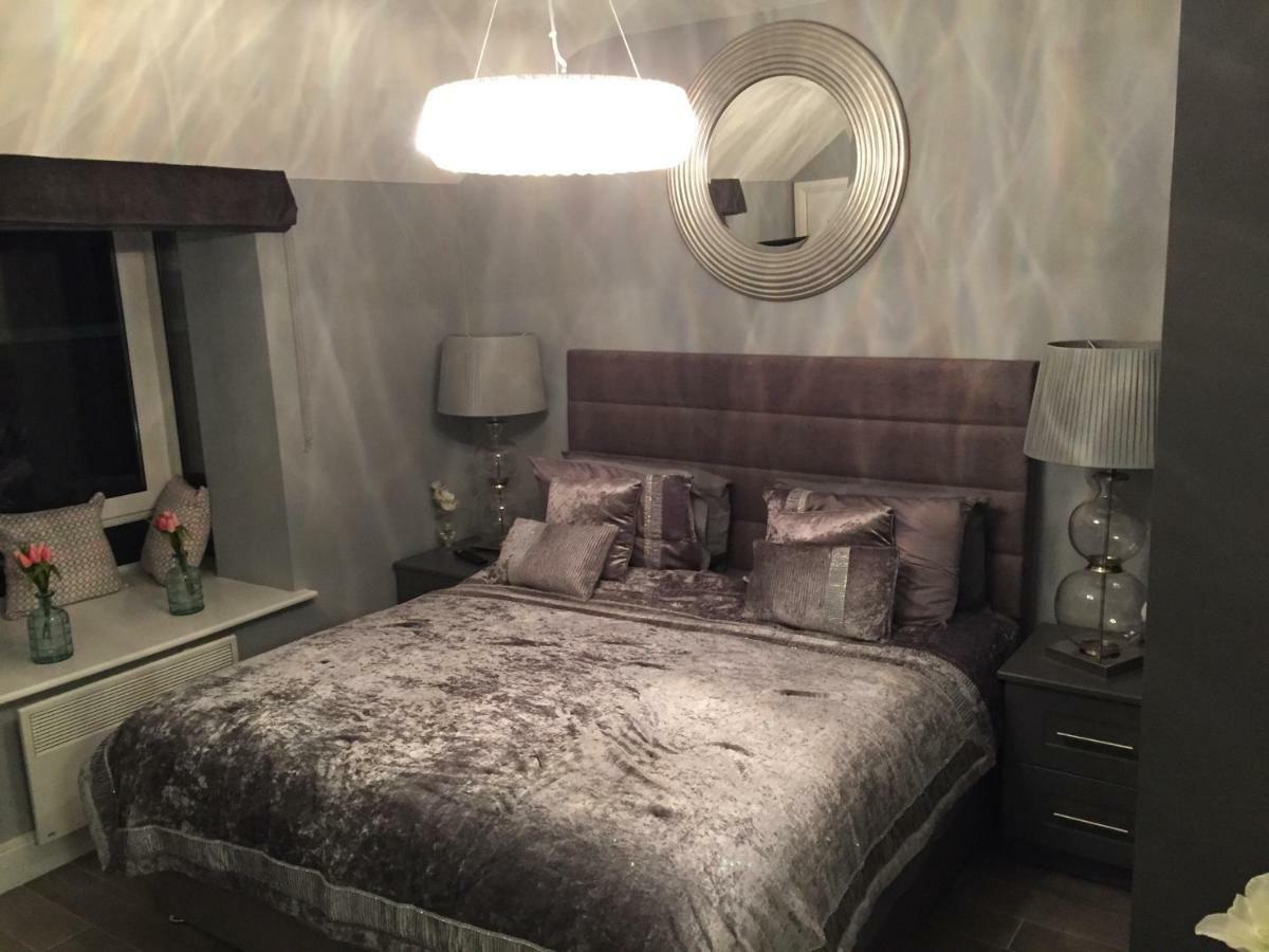 The Town House Kinsale, Hosted By Exquisite Holiday Homes, Sleeps 16 Екстериор снимка