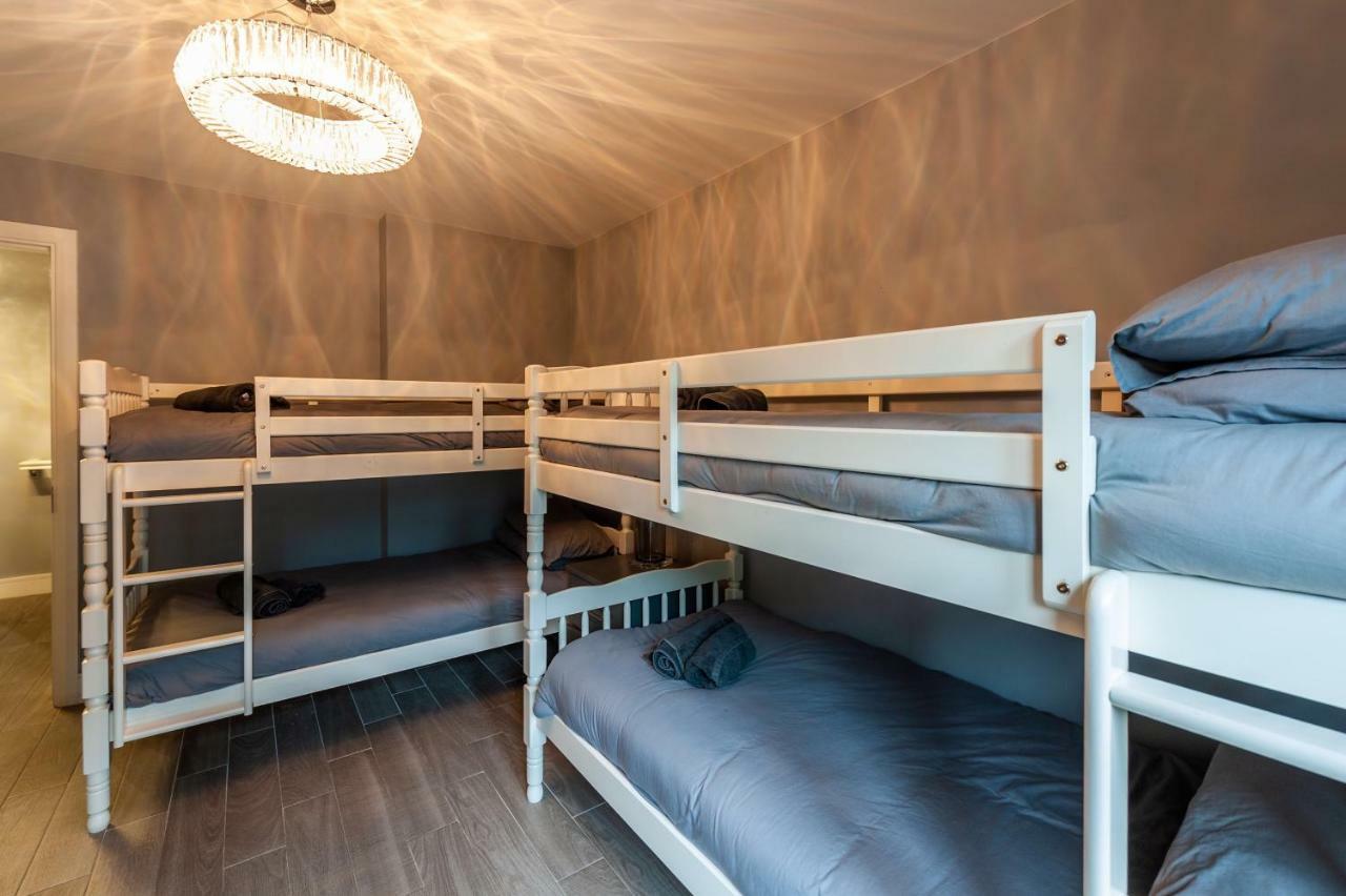 The Town House Kinsale, Hosted By Exquisite Holiday Homes, Sleeps 16 Екстериор снимка