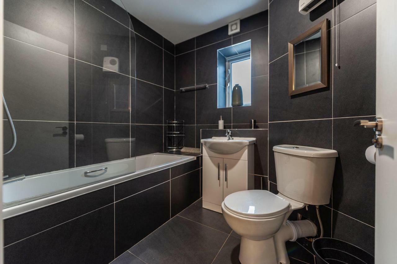 The Town House Kinsale, Hosted By Exquisite Holiday Homes, Sleeps 16 Екстериор снимка