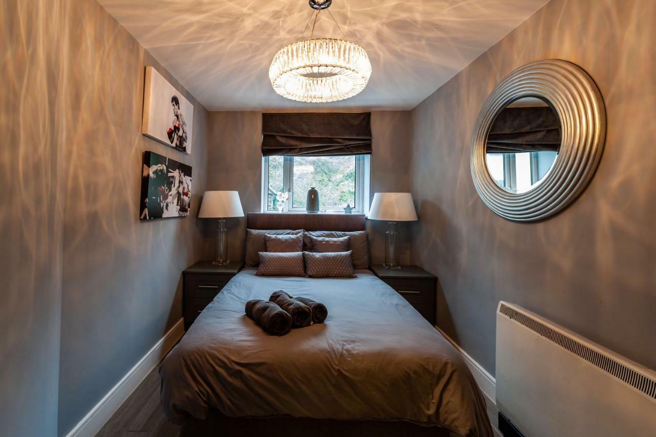 The Town House Kinsale, Hosted By Exquisite Holiday Homes, Sleeps 16 Екстериор снимка