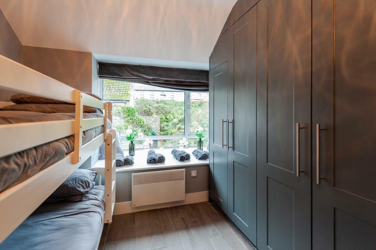 The Town House Kinsale, Hosted By Exquisite Holiday Homes, Sleeps 16 Екстериор снимка
