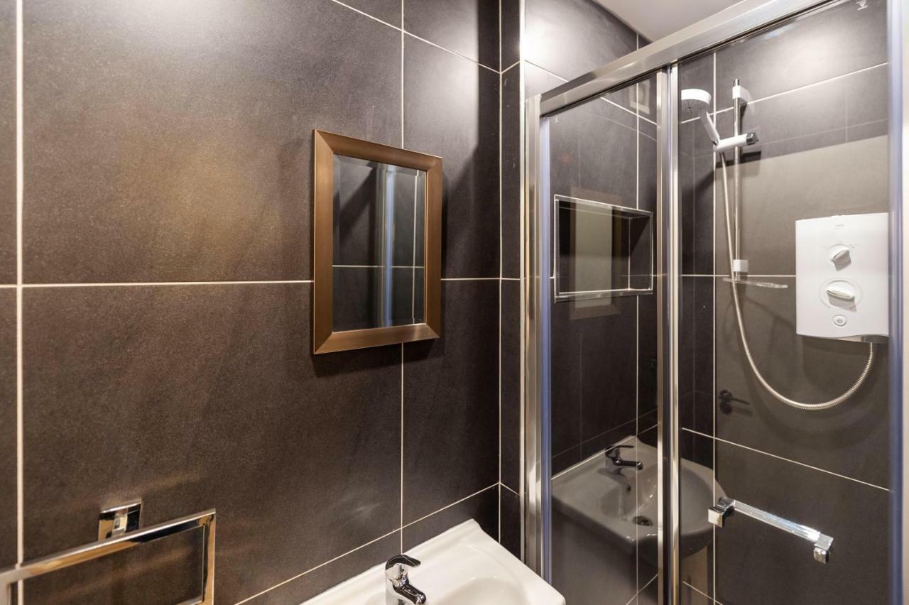 The Town House Kinsale, Hosted By Exquisite Holiday Homes, Sleeps 16 Екстериор снимка