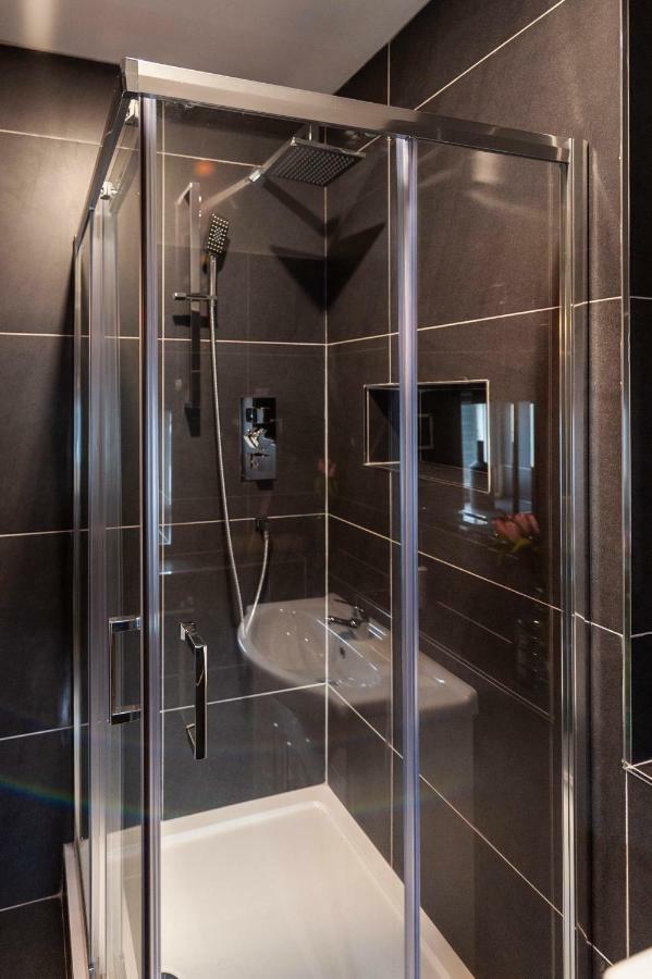 The Town House Kinsale, Hosted By Exquisite Holiday Homes, Sleeps 16 Екстериор снимка
